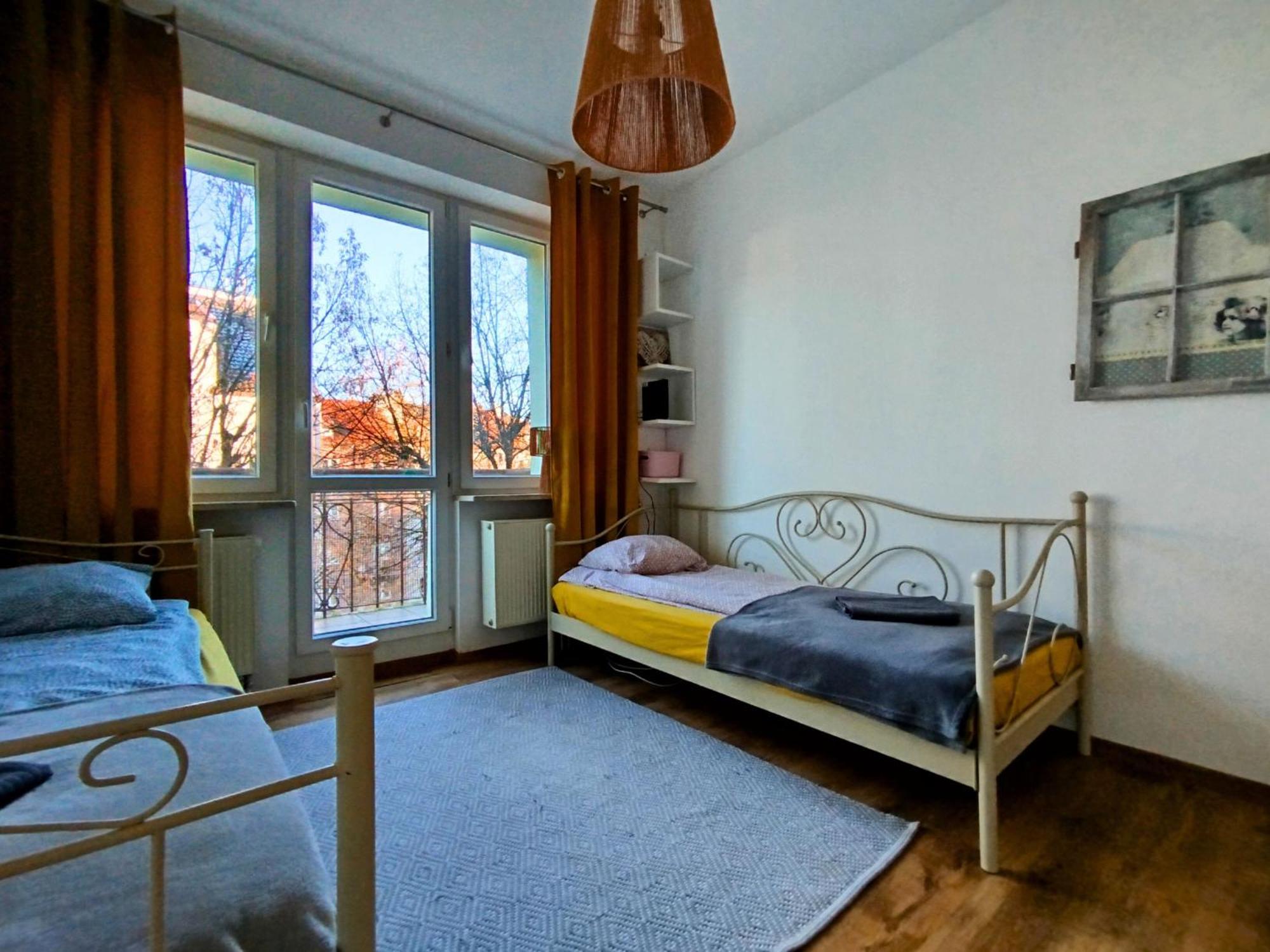 Apartament Z Ogrodem W Sercu Torunia Exterior photo