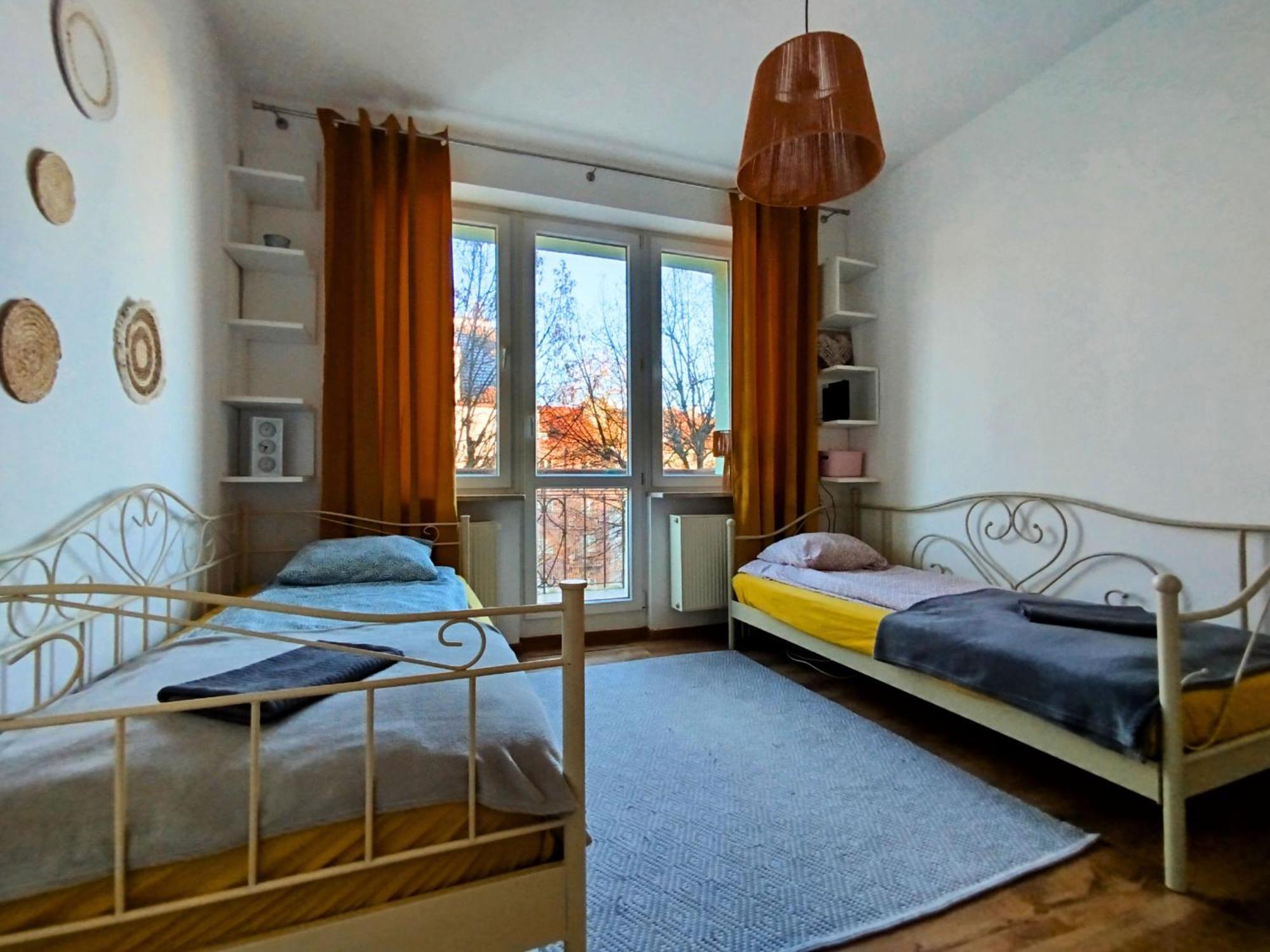 Apartament Z Ogrodem W Sercu Torunia Exterior photo