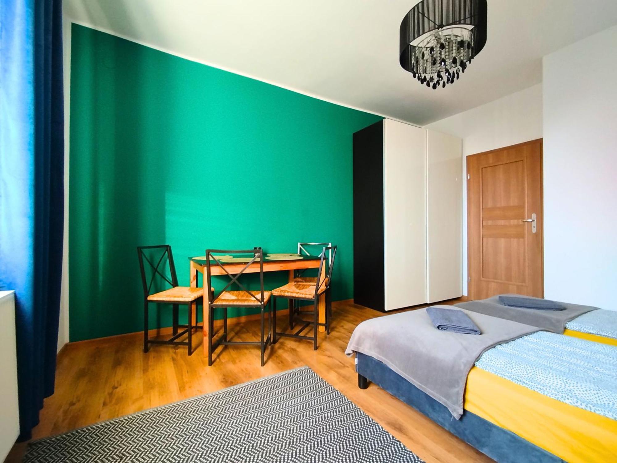 Apartament Z Ogrodem W Sercu Torunia Exterior photo