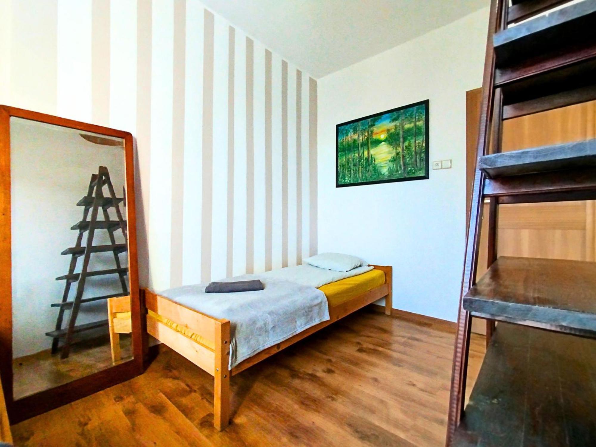 Apartament Z Ogrodem W Sercu Torunia Exterior photo